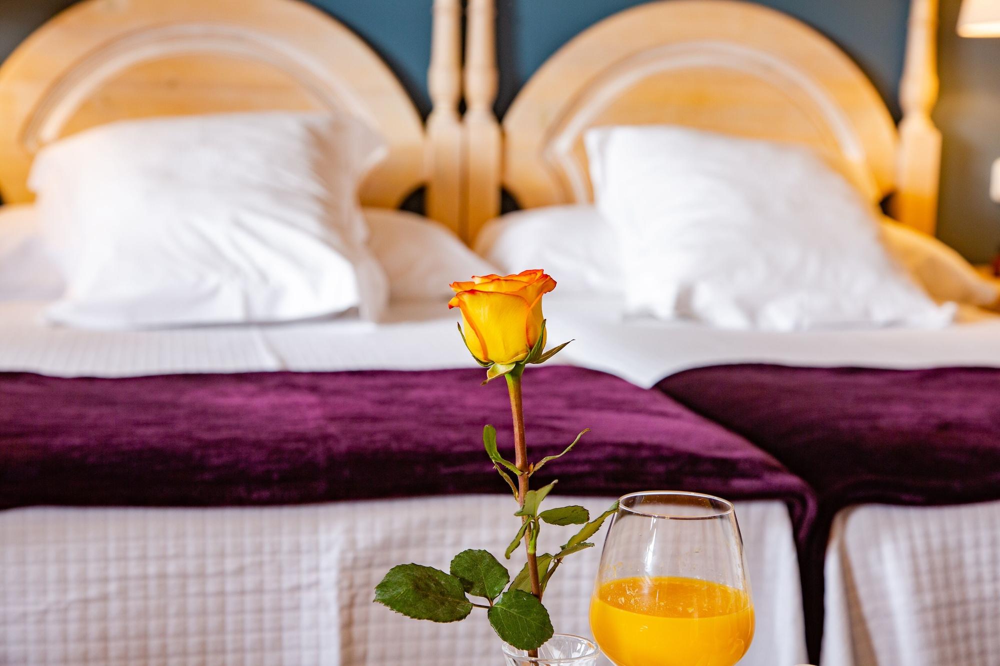 Hotel Palacio De La Vinona Oviedo Ngoại thất bức ảnh